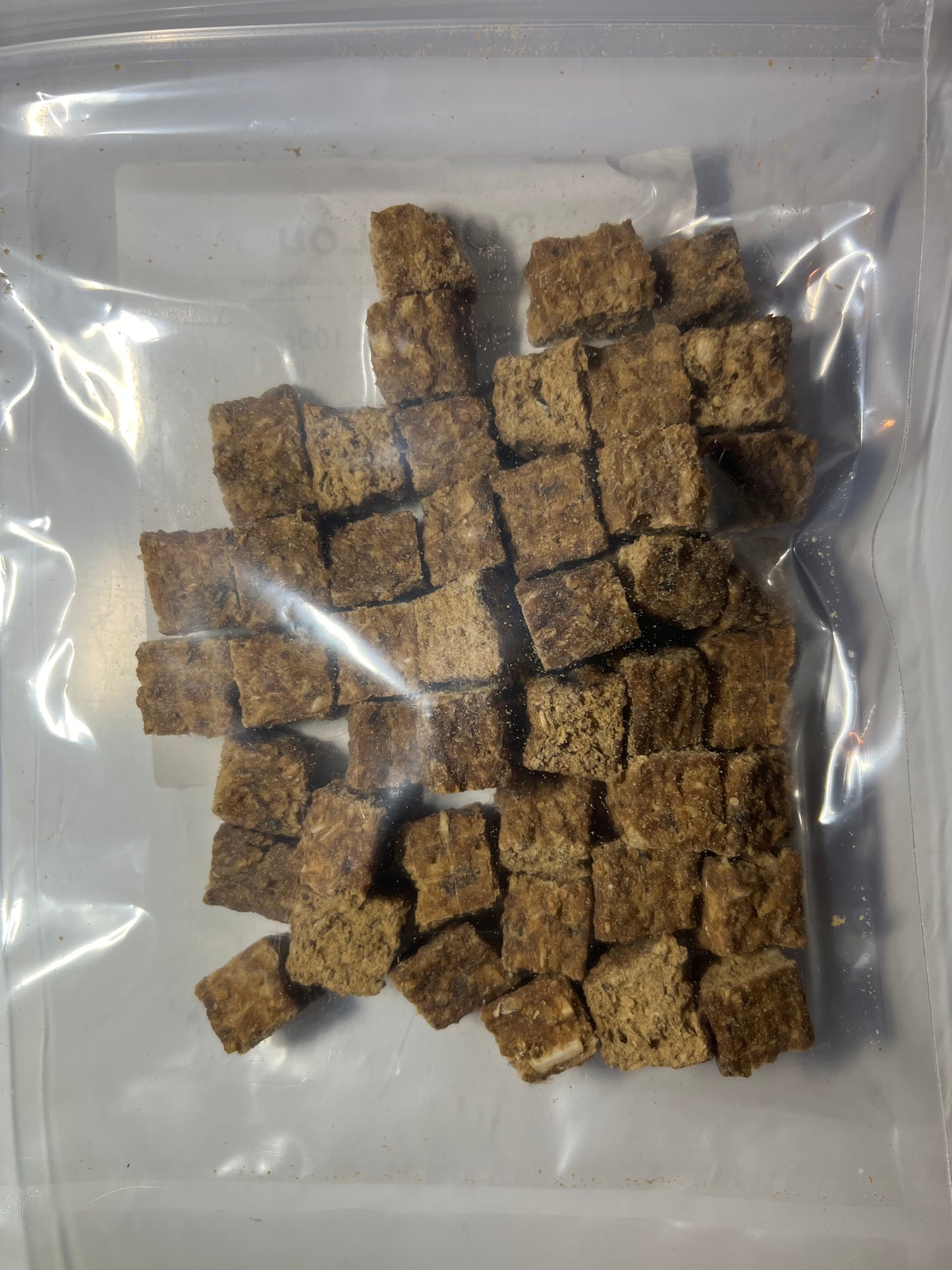 Cube de saumon (100g)
